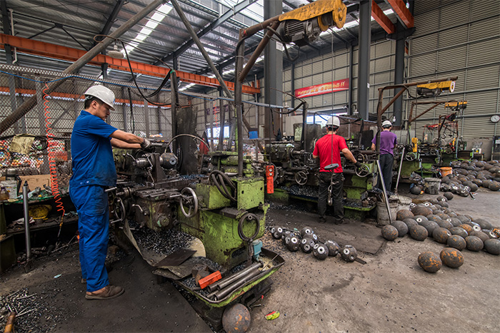 霸州网架配件车间